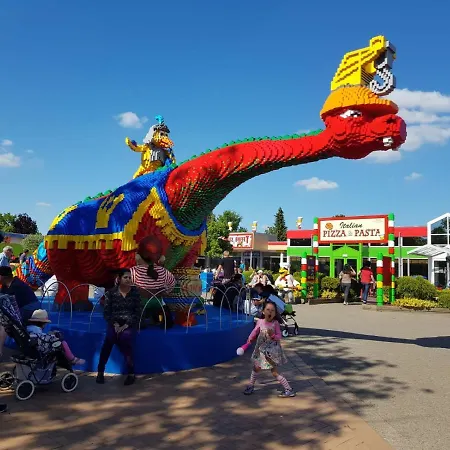 5minute Walk To Lego House - Private With Bathroom Проживание в семье Биллунн